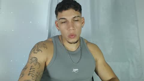 INDEPENDENT MODEL  online show from 01.31.25