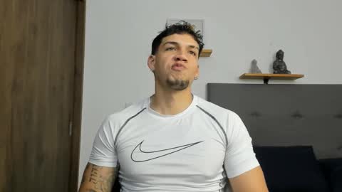 INDEPENDENT MODEL  online show from 09.16.25