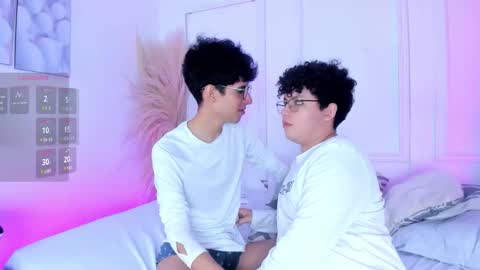 Axel  online show from 01.13.26