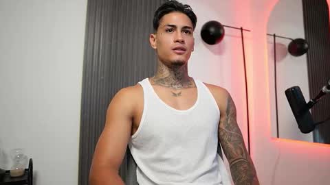 Snapshot of axel_villa chatting on 09.16.25 Agustin online show from 09.16.25