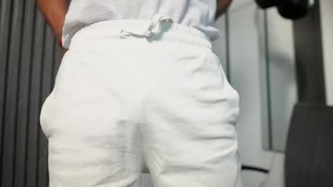 Snapshot of axel_villa chatting on 09.26.25 Agustin online show from 09.26.25