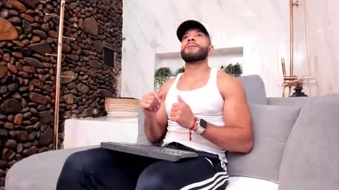 Snapshot of axelgowther_ chatting on 02.28.25 Axel Gowther online show from 02.28.25