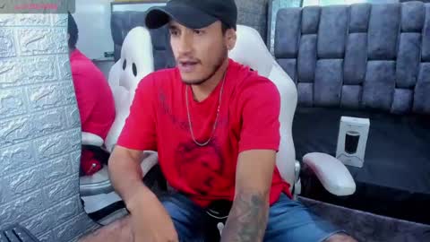 Snapshot of axell_cross2 chatting on 02.17.25 Axell Cross2 online show from 02.17.25