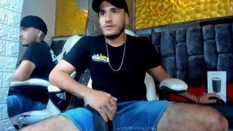 Snapshot of axell_cross2 chatting on 03.01.25 Axell Cross2 online show from 03.01.25