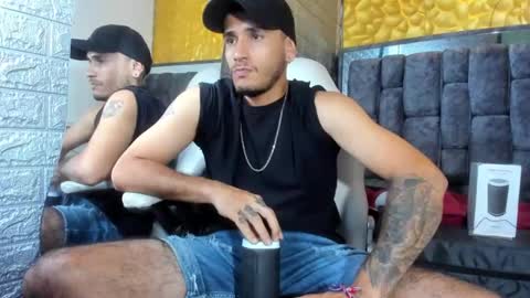 Snapshot of axell_cross2 chatting on 03.04.25 Axell Cross2 online show from 03.04.25