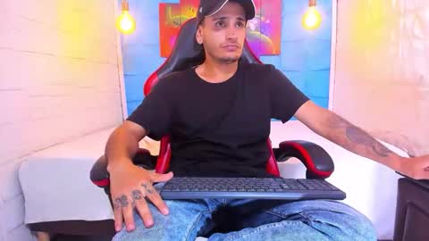 Snapshot of axell_cross2 chatting on 02.21.26 Axell Cross2 online show from 02.21.26