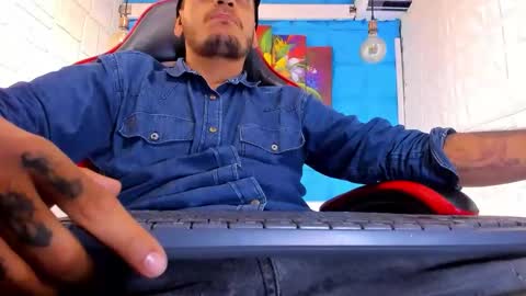 Snapshot of axell_cross2 chatting on 02.27.26 Axell Cross2 online show from 02.27.26