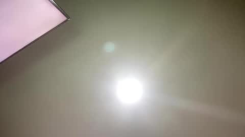 Axel  online show from 01.06.25