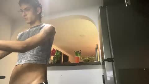 Axel  online show from 01.11.25