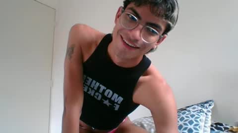 Axel  online show from 02.09.25