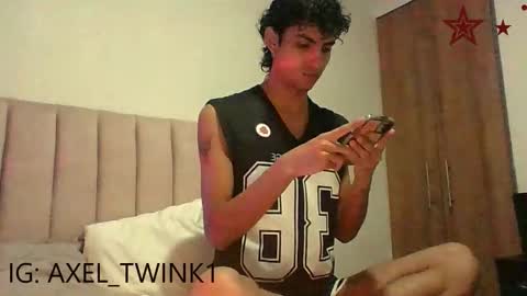 Axel  online show from 11.18.25