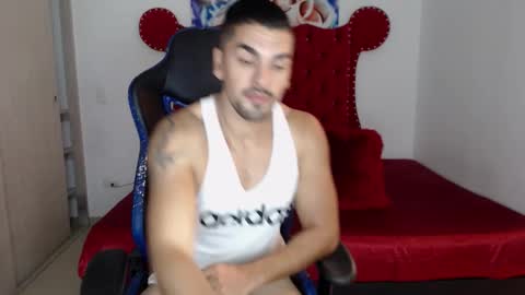 Axel online show from 03.04.26