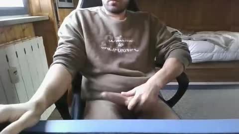 Snapshot of axelxidan chatting on 10.01.25 Axel online show from 10.01.25