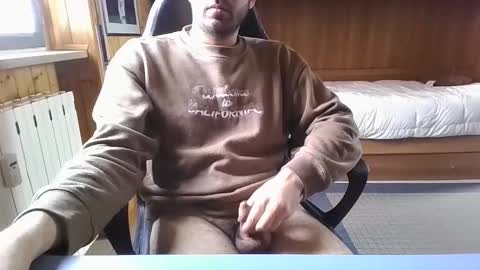 Axel online show from 03.22.26