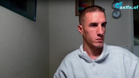 Axl online show from 10.09.25