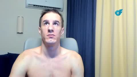 Axl online show from 02.03.26