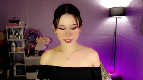 Snapshot of ayahoshilovesyou chatting on 04.19.26 AYAHOSHILOVESYOU online show from 04.19.26
