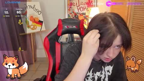 Snapshot of ayakskalermons chatting on 10.02.25 ayaks online show from 10.02.25