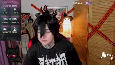 Snapshot of ayakskalermons chatting on 10.20.25 ayaks online show from 10.20.25