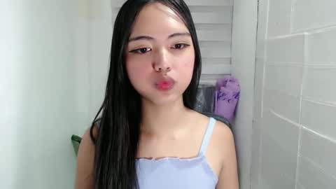 ayalvrs18 online show from 12.20.24