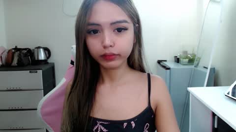 ayalvrs18 online show from 09.09.25