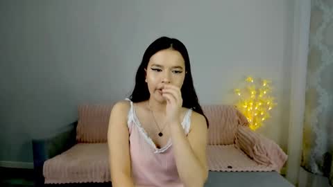 Ayama online show from 02.05.26