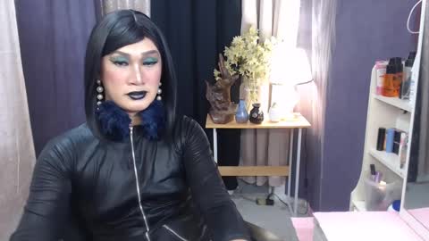 Snapshot of ayamiller chatting on 03.04.25 aya online show from 03.04.25