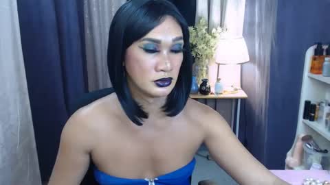 Snapshot of ayamiller chatting on 03.10.25 aya online show from 03.10.25