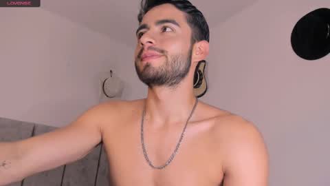 AYDAN STIVEN OF AYDANSTIVEN online show from 03.04.25