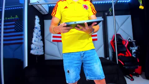 Ayden Miller online show from 12.31.24