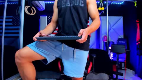 Ayden Miller online show from 09.12.25