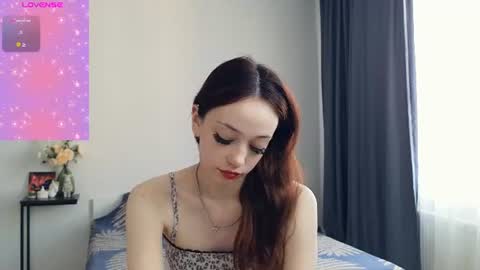 Hailey Wellington online show from 07.05.26