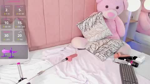 Ayelen Spacee online show from 01.12.26