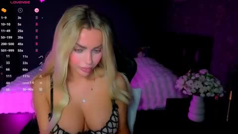 Snapshot of ayla_demir chatting on 06.15.26 Ayla Demir online show from 06.15.26