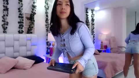Ayla online show from 06.25.26