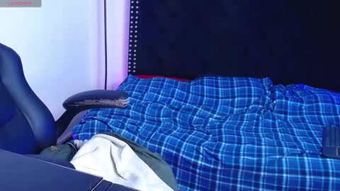 Snapshot of ayliinn_ chatting on 03.06.25 Ayliinn online show from 03.06.25