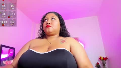 Snapshot of ayliinn_ chatting on 11.15.25 Ayliinn online show from 11.15.25