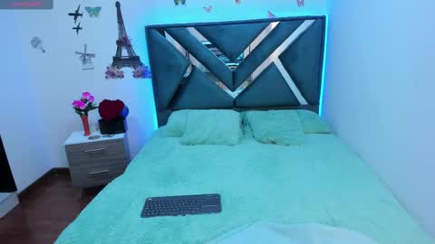 Aylin online show from 09.13.25