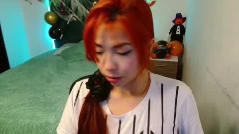 Aylin online show from 10.30.25