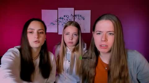 Snapshot of aylin_mirage chatting on 12.17.25 aylin_mirage online show from 12.17.25