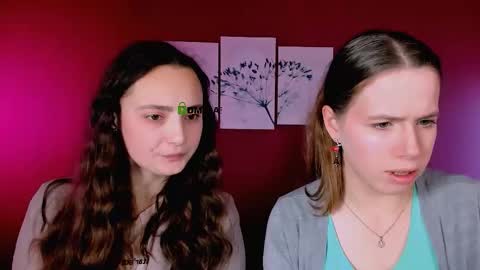 Snapshot of aylin_mirage chatting on 12.18.25 aylin_mirage online show from 12.18.25