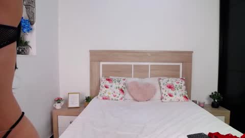 Snapshot of aylin_ross chatting on 09.18.25 Aylin Ross online show from 09.18.25