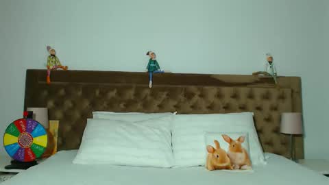 Aylin online show from 11.21.25