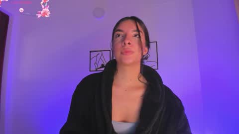 Aylin  online show from 11.19.25