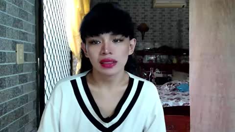 aymkyline online show from 10.13.25