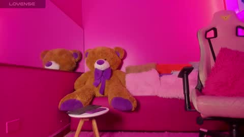 Snapshot of ayrix_angels chatting on 11.11.25 ayrix angels online show from 11.11.25