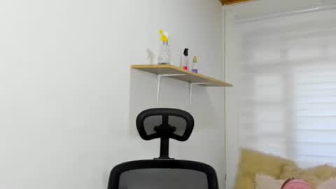 aysha_winxx online show from 10.17.25