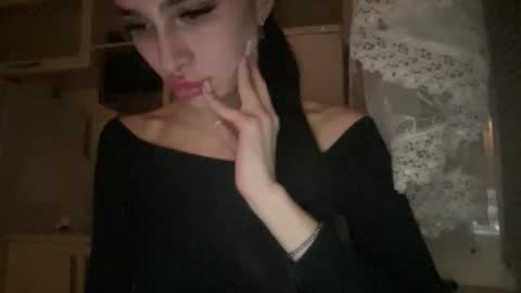 ViktoranMary online show from 11.23.25