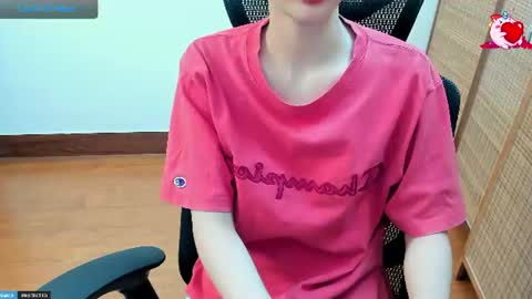 Snapshot of ayumianzu chatting on 06.18.26 anzu online show from 06.18.26
