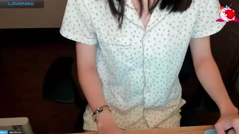 Snapshot of ayumianzu chatting on 06.29.26 anzu online show from 06.29.26